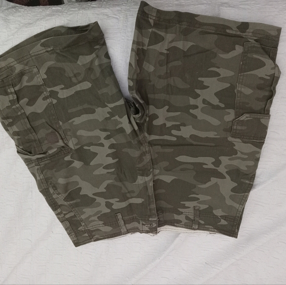 Camo Men's cargo shorts - Picture 1 of 1